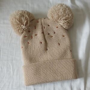 NWOT Adult Beige Beaded Pom-Pom Beanie